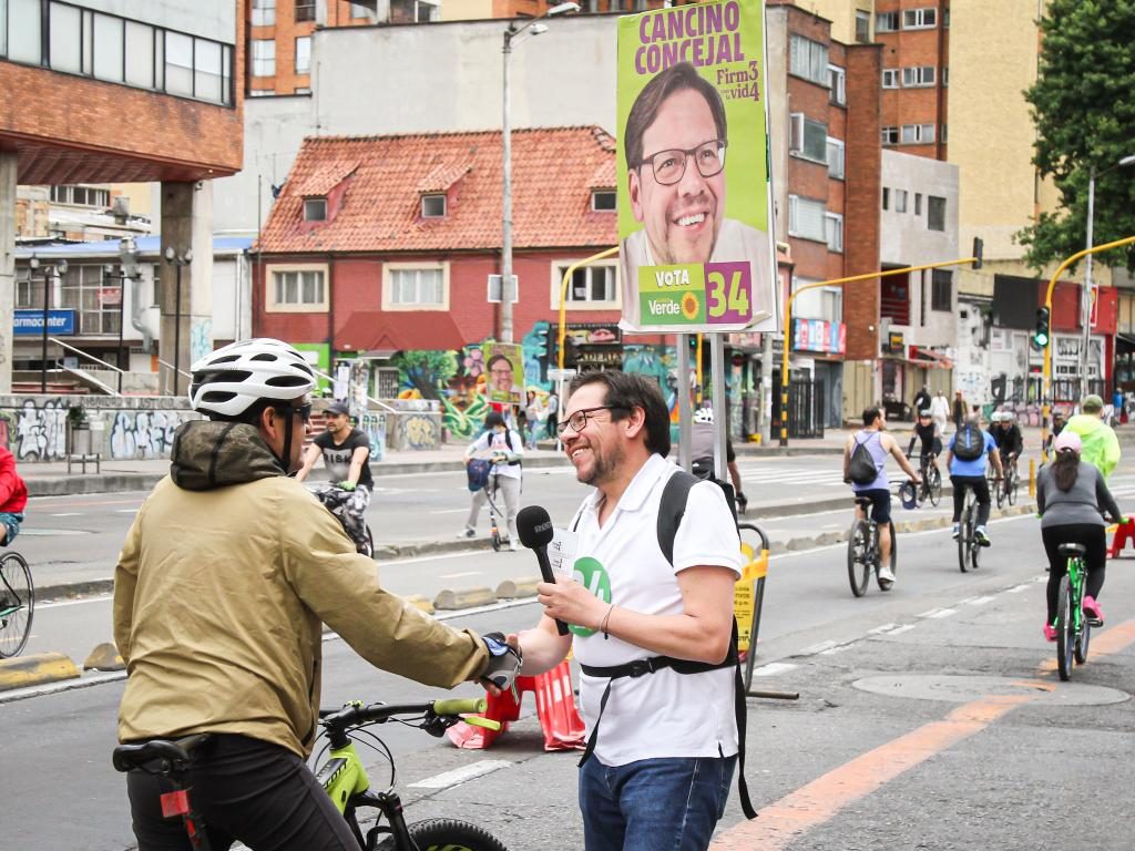 Concejal Diego Cancino en campaña - Foto Jefe de Prensa