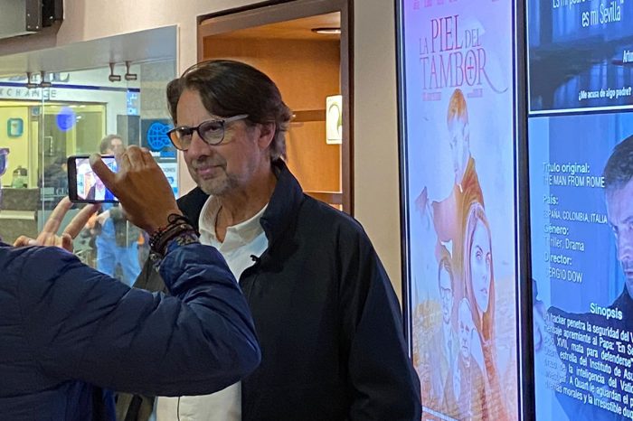 Víctor Mallarino en presentación La Piel del Tambor - Foto Andrés Mora