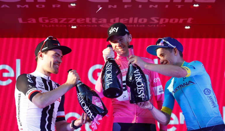 Foto: AFP/Luk Benies (2018) – El pódium del Giro d´Italia 2018.