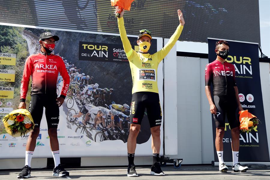 Foto: EFE (2020) – Nairo Quintana, Primoz Roglic y Egan Bernal en el podio del Tour de l´Ain 