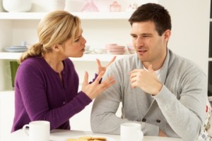 couple-arguing-at-kitchen-table