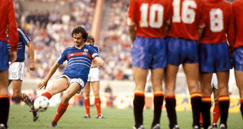 Las 7 camisetas de fútbol más bonitas de la historia - Francia 1984