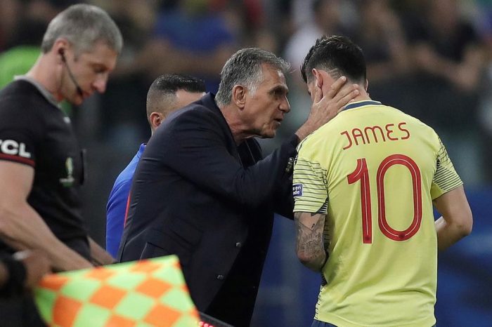 Carlos Queiroz habla con James Rodríguez. | Foto: EPA