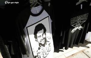 Haciendo escala en San Francisco me encontré con que hasta venden sus camisetas a lo Che Guevara