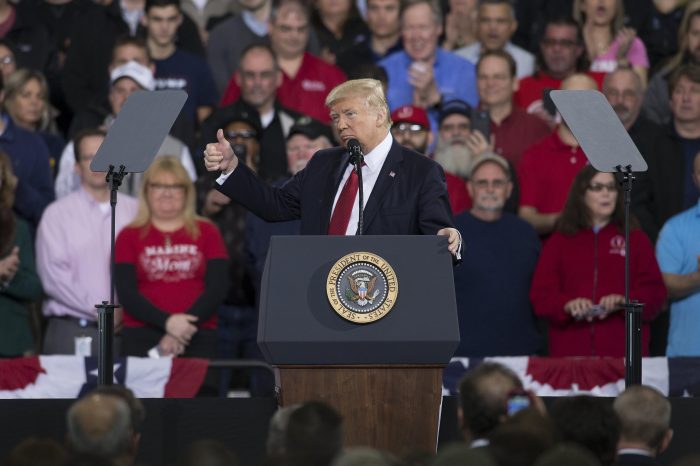 Trump: As the opposition dithers, he looks set to win four more years. (Photo: EFE/Rena Laverty)