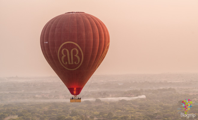 vuelo en globo sobre Bagan Myanmar (Birmania)
