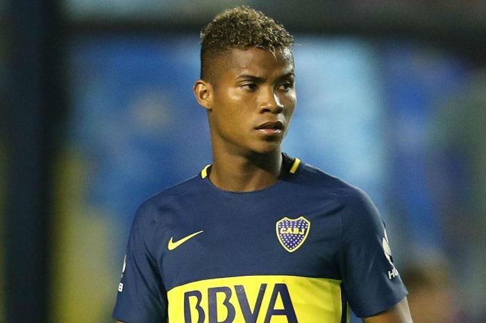 Wilmar Barrios juega un partido con Boca Juniors. Foto: AFP