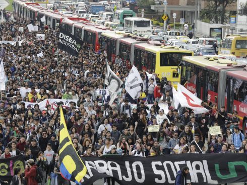 Marchas de estudiantes en Bogotá. Foto: Carlos Ortega. CEET.