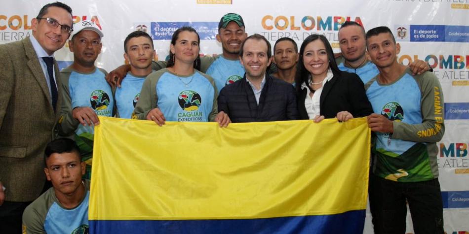 Exguerrilleros de las Farc que participan en el Campeonato mundial de Rafting en Australia. Foto: Coldeportes