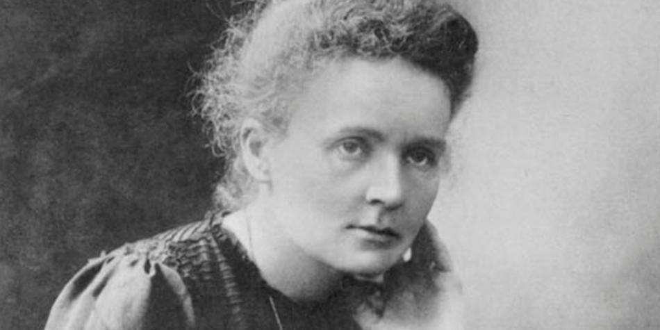 Marie Curie, científica. Foto: Tomada del libro 'Grandes entrevistas de la historia'. (Imagen disponible en eltiempo.com : https://www.eltiempo.com/vida/ciencia/entrevista-con-marie-curie-ganadora-de-dos-nobel-en-fisica-y-quimica-146080)