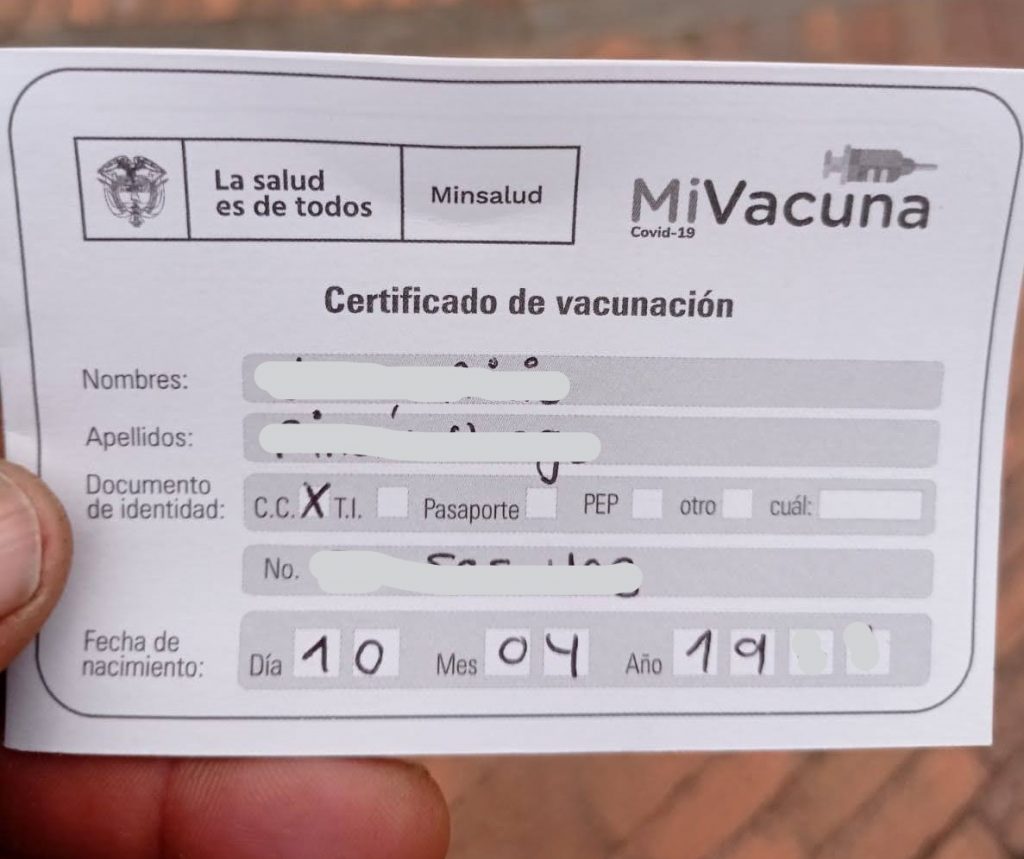 A covid-19 vaccine cert issued in Colombia.